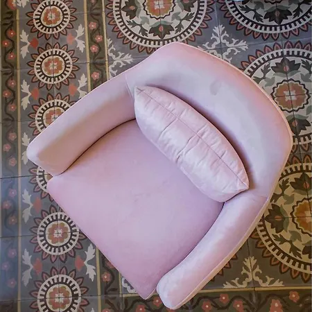 Designer Apartment *