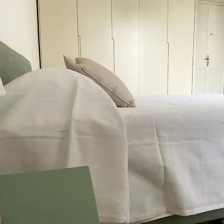 Designer Apartment *