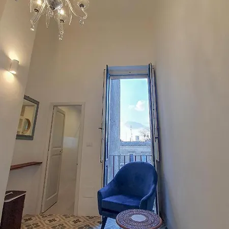 Designer Apartment *